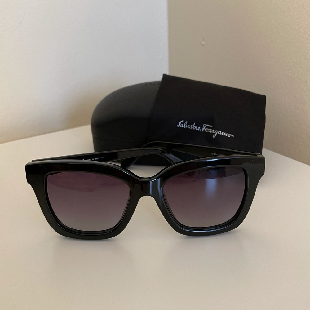 Salvatore Ferragamo square sunglasses